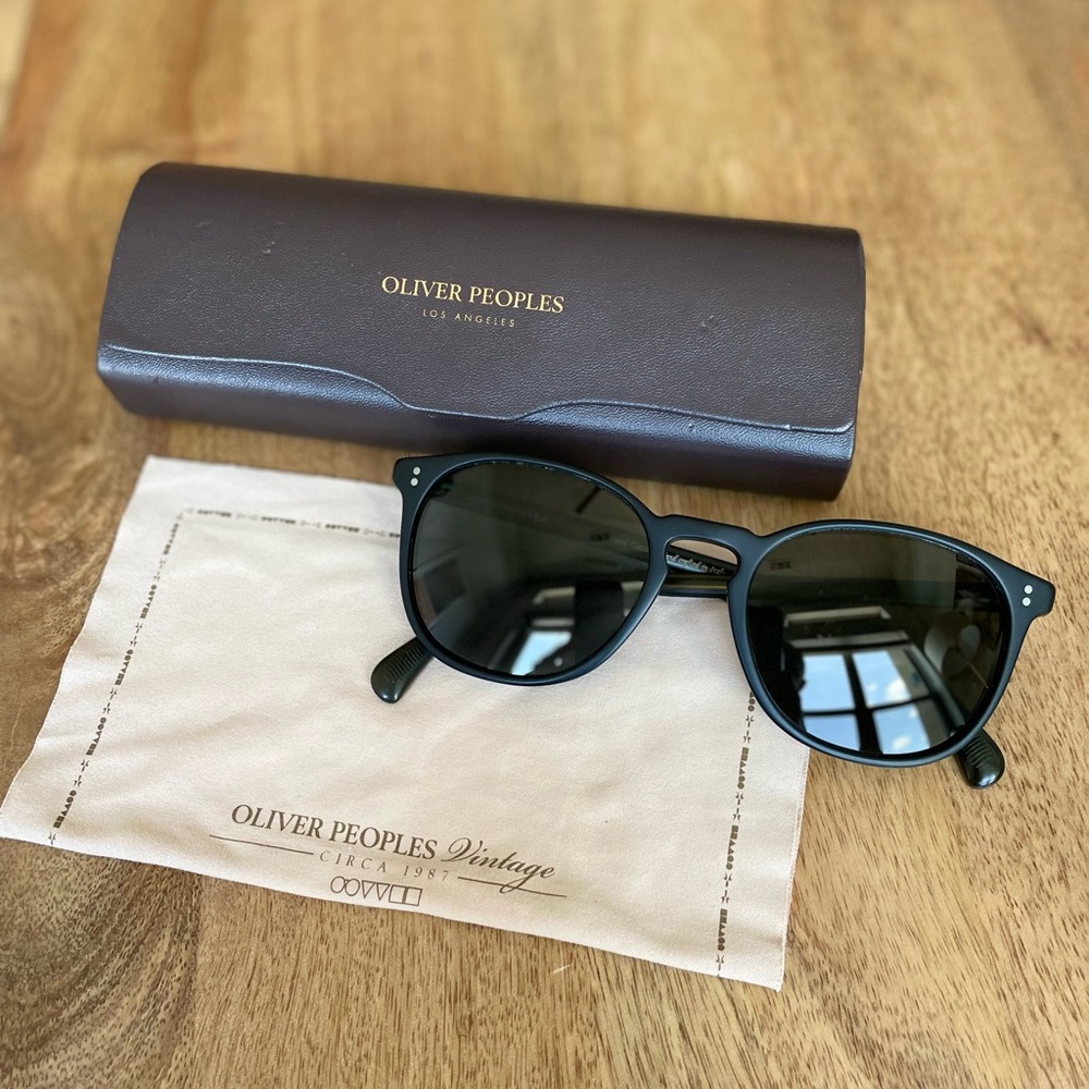 Oliver Peoples Finley Esq. Sun Polirized Lenses